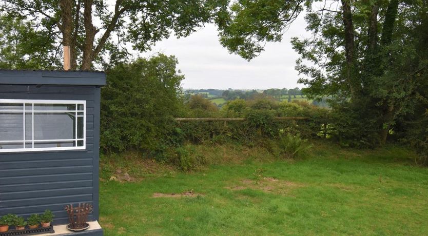 Photo of 1 Bed in Llandysul