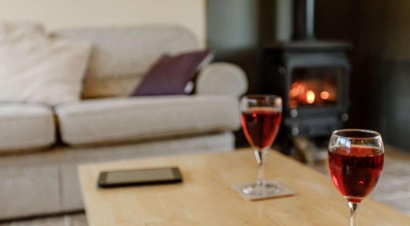 Photo of 2 Bed in Knowstone