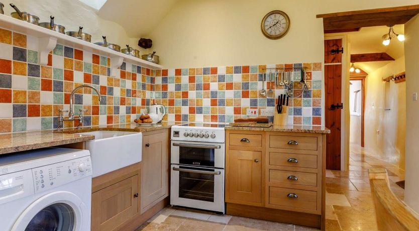 Photo of 2 Bed in Knowstone