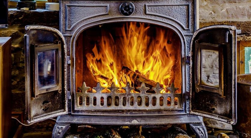 Photo of 4 Bed in Cantref