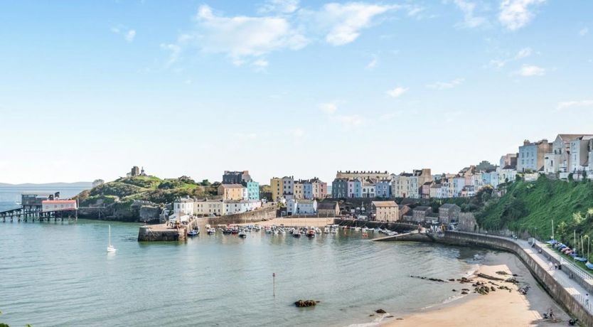 Photo of 2 Bed in Tenby