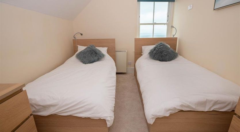 Photo of 2 Bed in Tenby