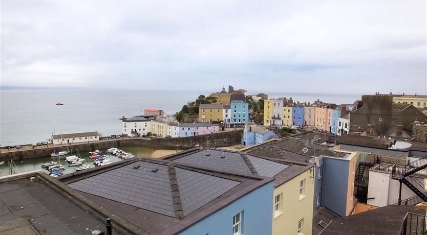 Photo of 2 Bed in Tenby
