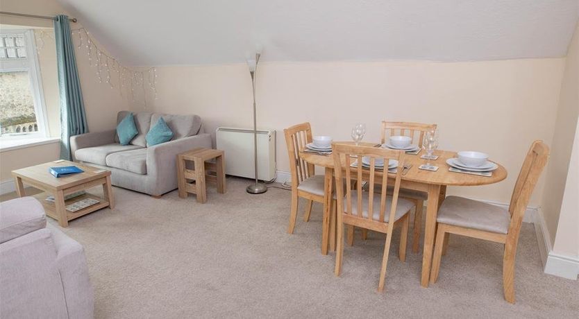 Photo of 2 Bed in Tenby