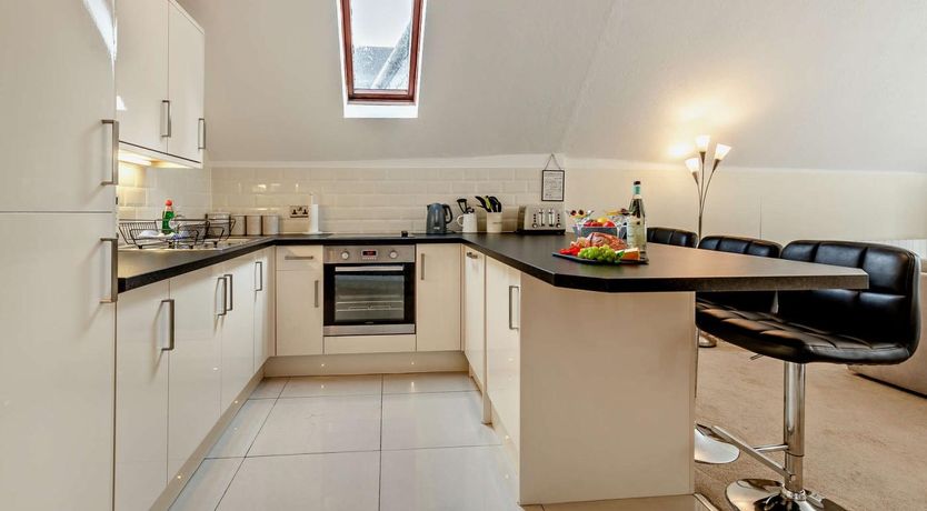 Photo of 2 Bed in Tenby