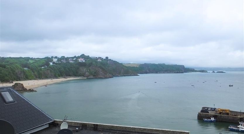 Photo of 2 Bed in Tenby