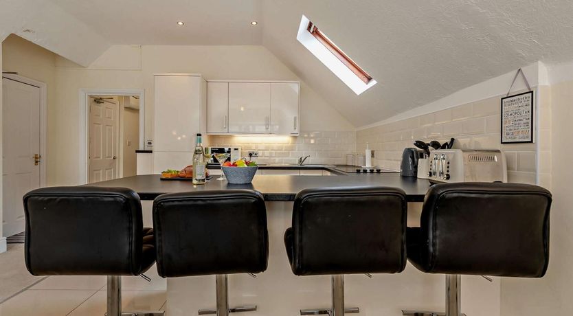 Photo of 2 Bed in Tenby