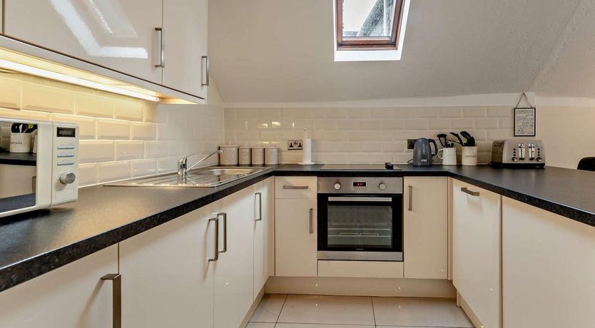 Photo of 2 Bed in Tenby