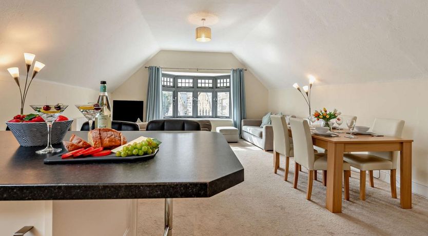 Photo of 2 Bed in Tenby