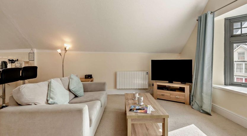 Photo of 2 Bed in Tenby
