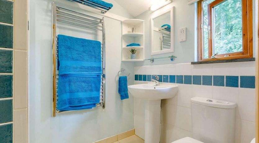 Photo of 1 Bed in Oakford