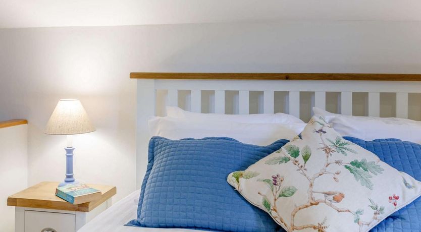 Photo of 1 Bed in Oakford