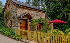 Photo of in Dulverton 8mls  (82325)