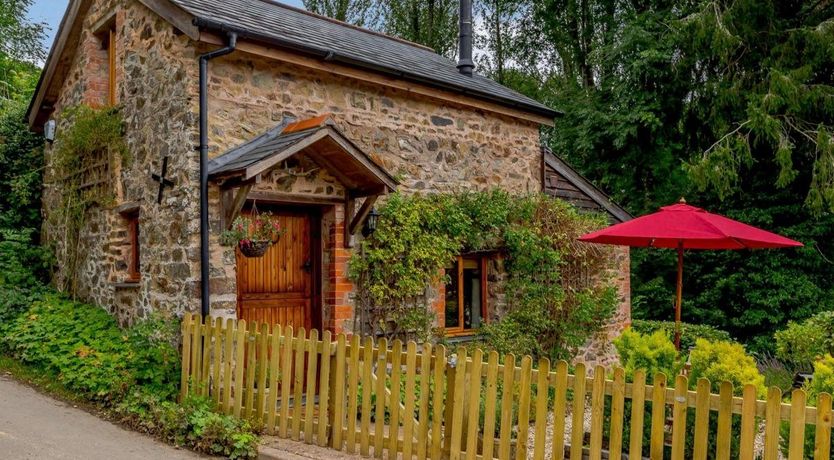 Photo of in Dulverton 8mls  (82325)