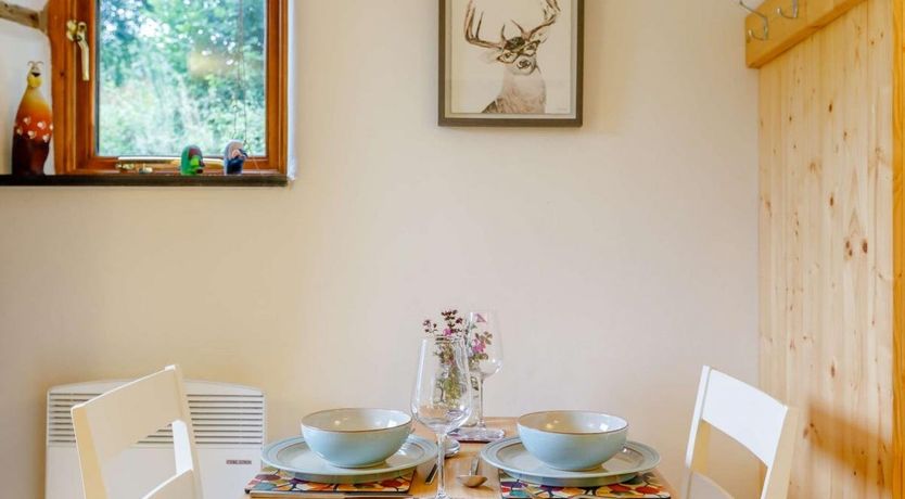 Photo of 1 Bed in Oakford