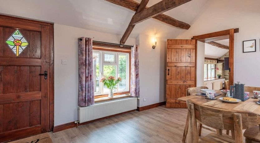 Photo of 1 Bed in Commins Coch