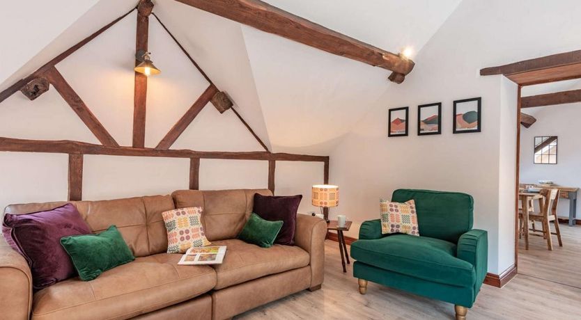 Photo of 1 Bed in Commins Coch