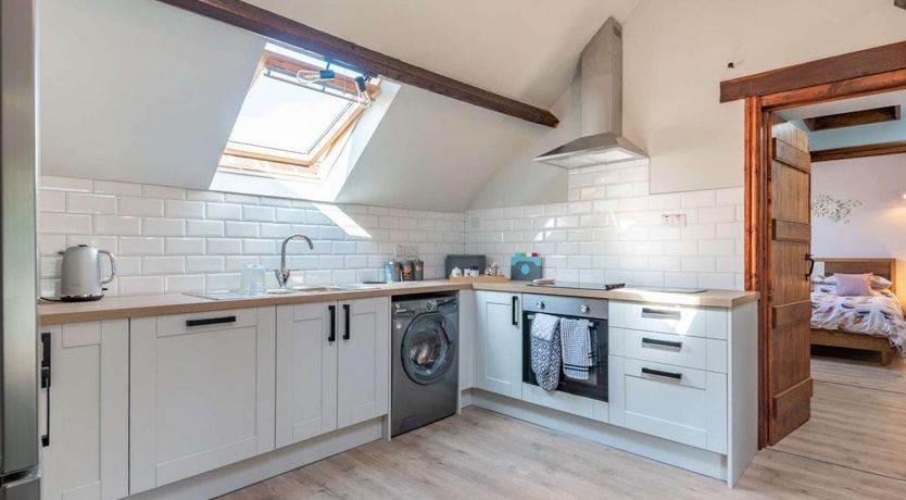 Photo of 1 Bed in Commins Coch