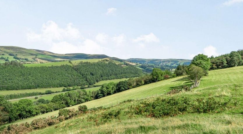 Photo of 1 Bed in Commins Coch