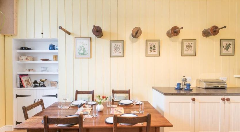 Photo of 2 Bed in Boltongate