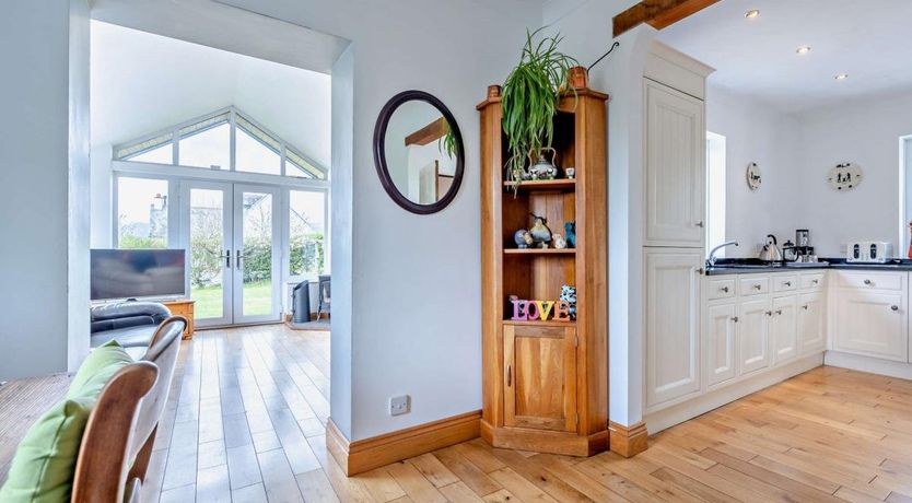 Photo of 4 Bed in Troutbeck