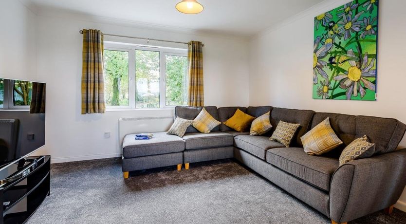 Photo of 5 Bed in Milton Damerel