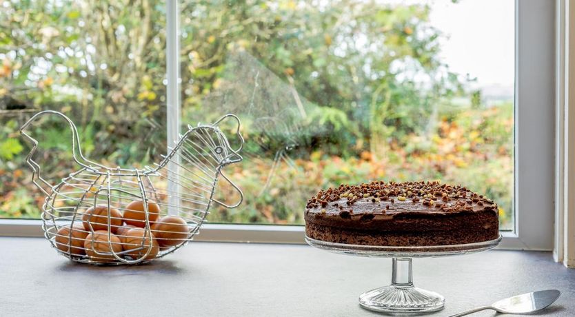 Photo of 5 Bed in Milton Damerel