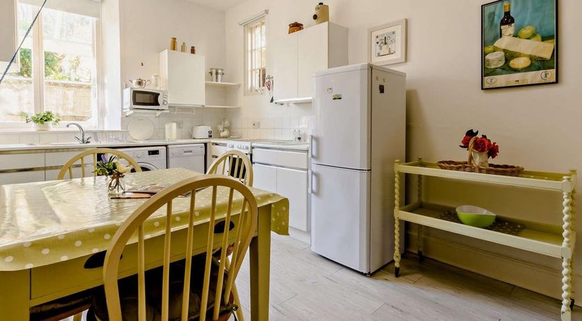 Photo of 2 Bed in Niton Undercliff