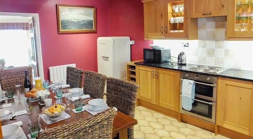 Photo of 3 Bed in Tenby