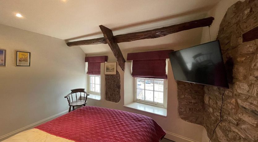 Photo of 3 Bed in Tenby