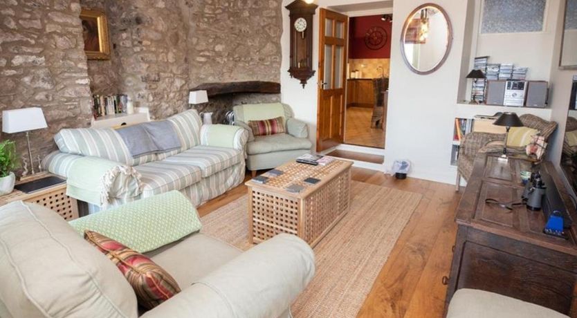 Photo of 3 Bed in Tenby