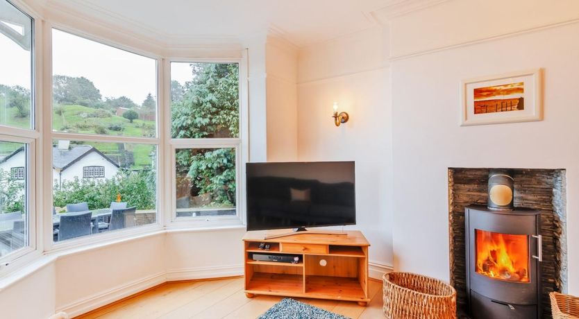 Photo of 7 Bed in Aberdyfi