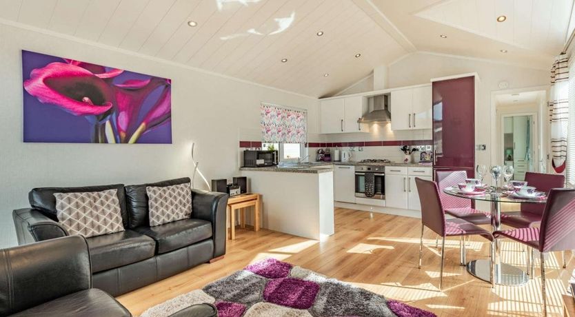 Photo of 2 Bed in Stepaside