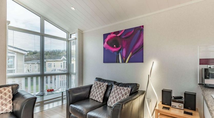 Photo of 2 Bed in Stepaside