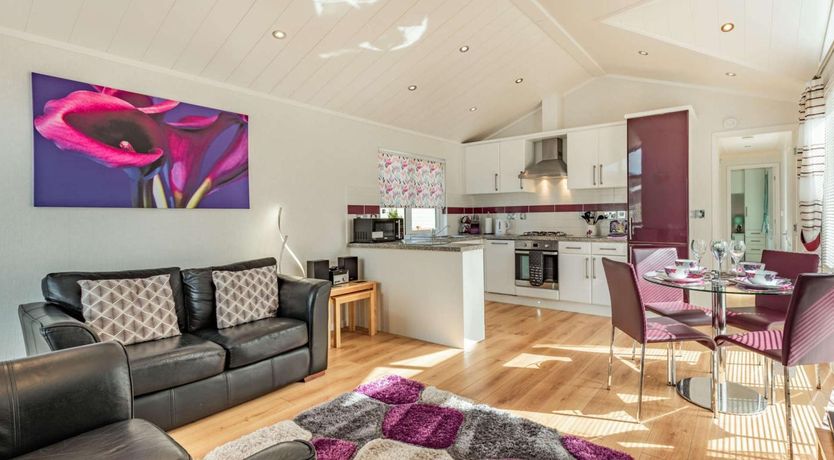 Photo of 2 Bed in Stepaside