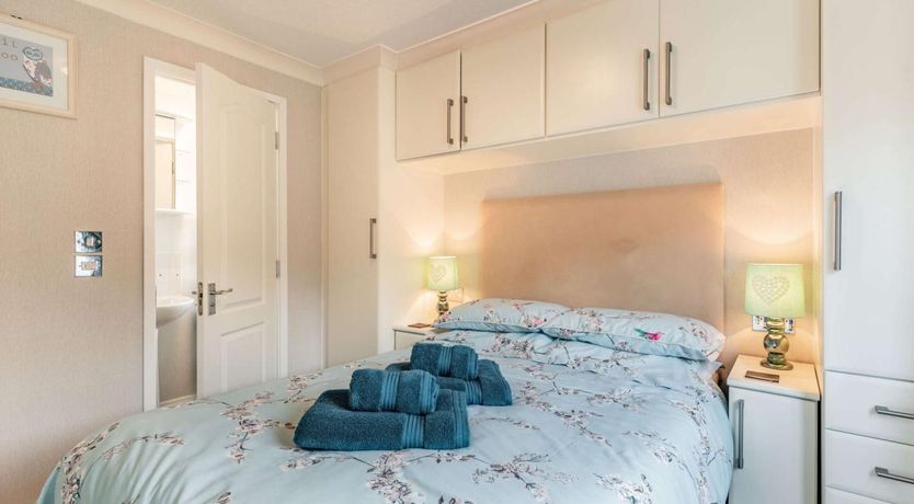 Photo of 2 Bed in Stepaside