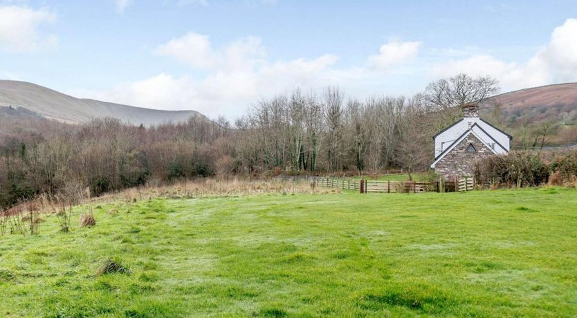 Photo of 1 Bed in Cantref