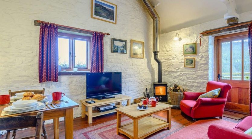 Photo of 1 Bed in Cantref