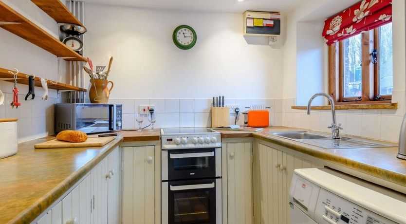 Photo of 1 Bed in Cantref