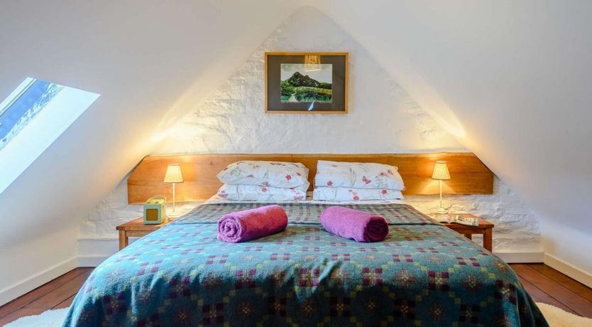 Photo of 1 Bed in Cantref