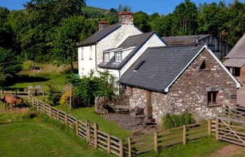 Barn in Mid Wales Holiday Cottage