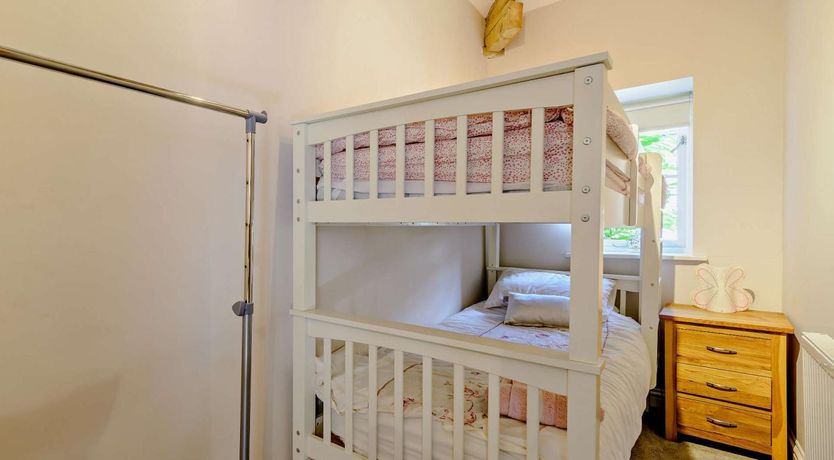 Photo of 2 Bed in Halifax