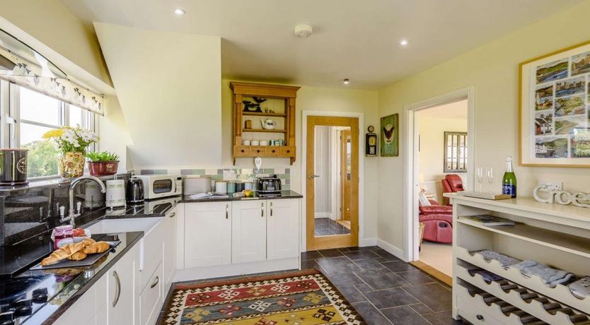 Photo of 1 Bed in Llanfwrog