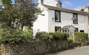 Photo of in Papcastle (SZ129)