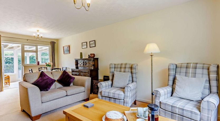 Photo of 2 Bed in Moreton In Marsh