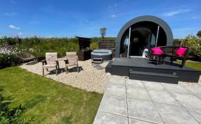 Photo of Log Cabin in South Devon