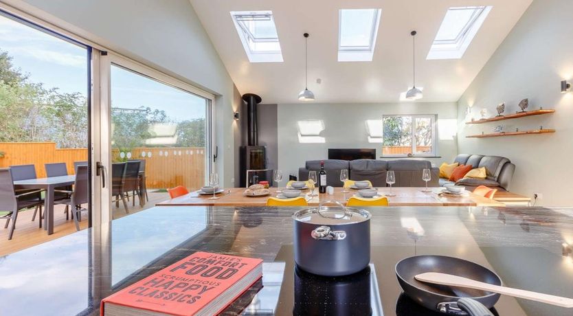 Photo of 3 Bed in Brixham