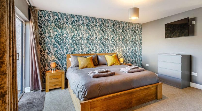 Photo of 3 Bed in Brixham