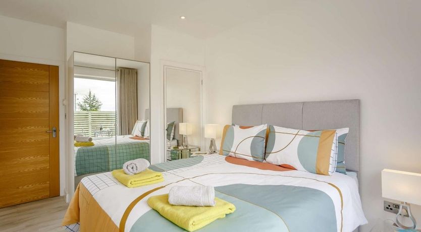 Photo of 2 Bed in Brompton