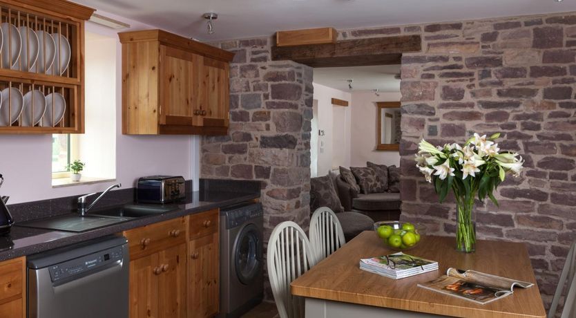 Photo of 2 Bed in Llangadog